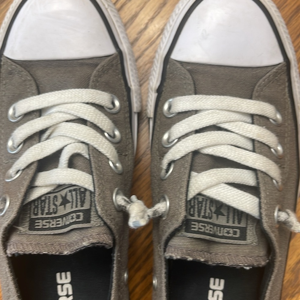 Converse women’s size 6 shoe. Charcoal gray. Used but good condition - Picture 11 of 12